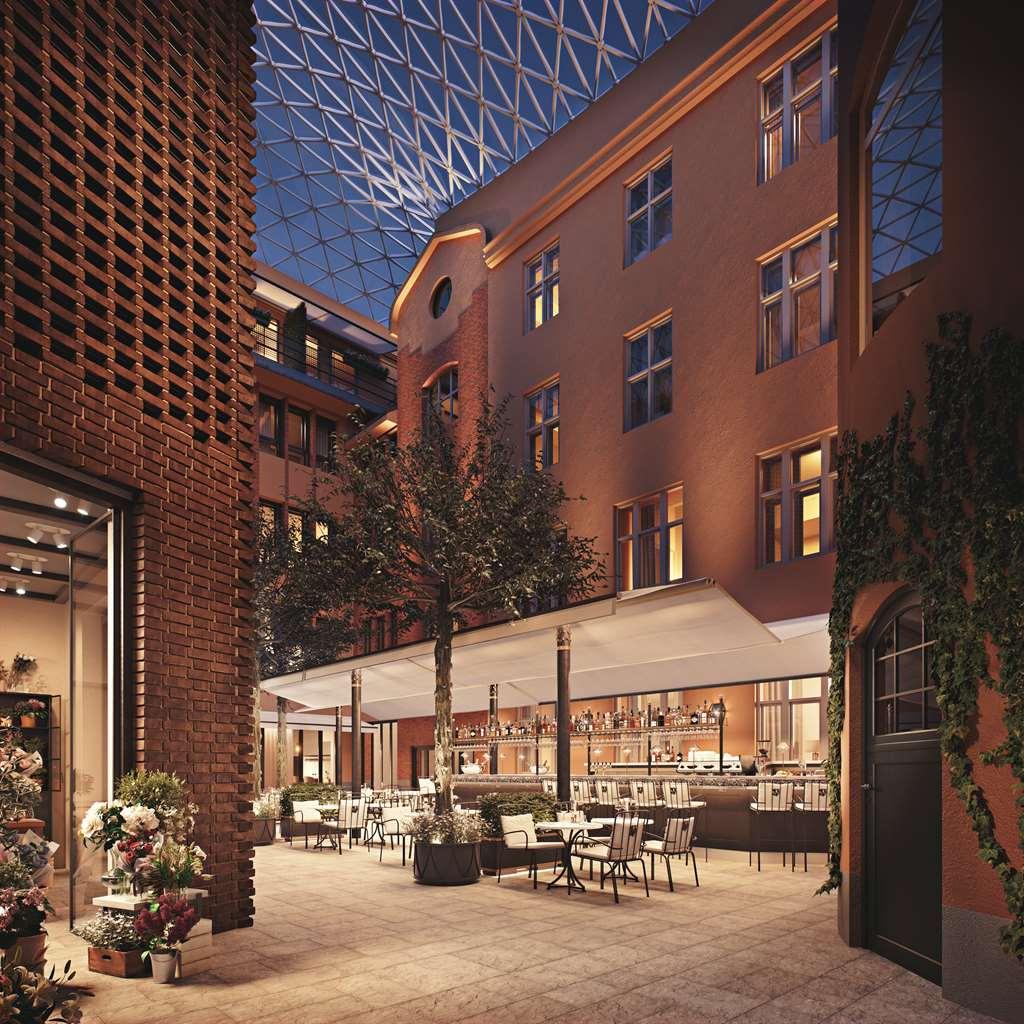 Villa Dagmar Sztokholm Restauracja zdjęcie The courtyard at the Mandarin Oriental, Munich